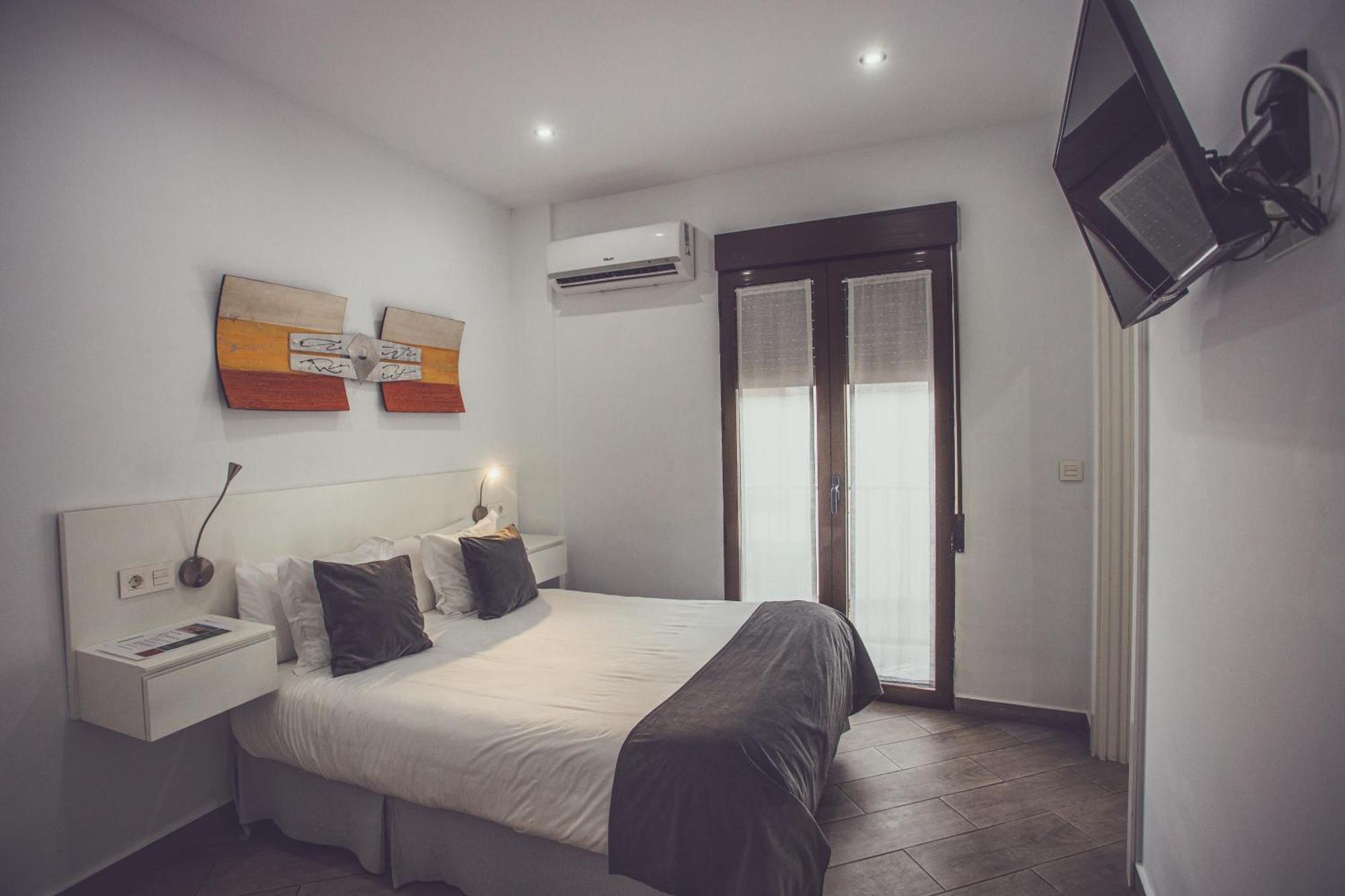 Habitaciones El Olivo, Calidad Y Reformardo อูเบดา ภายนอก รูปภาพ