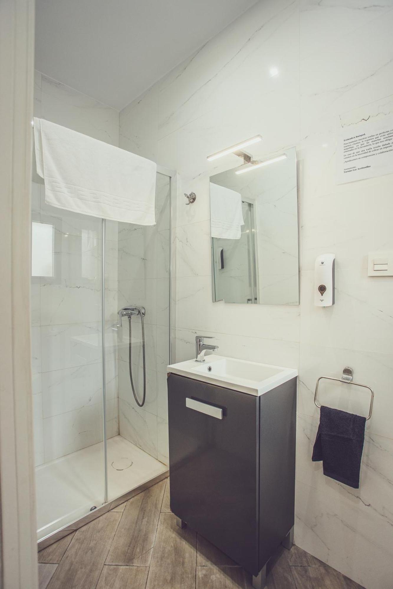Habitaciones El Olivo, Calidad Y Reformardo อูเบดา ภายนอก รูปภาพ